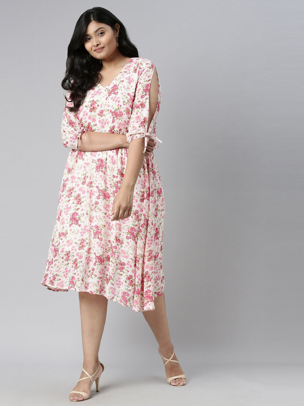 Summers Are Here – Revamp Your Plus Sized Wardrobe With The Pink Moon
