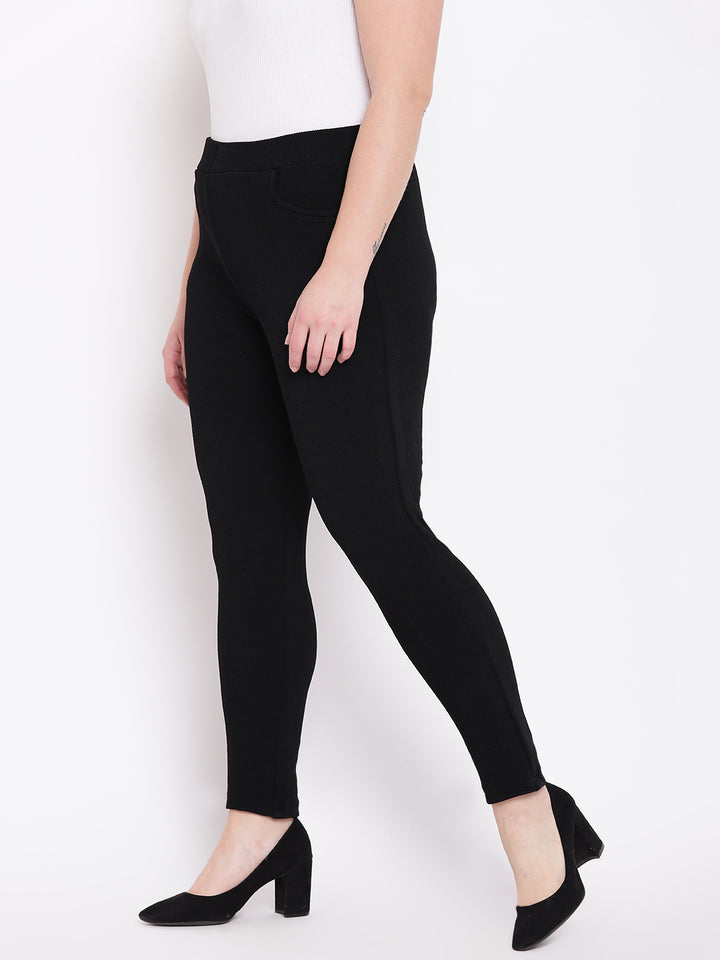 BLACK EMBOSSED STRETCH PANTS