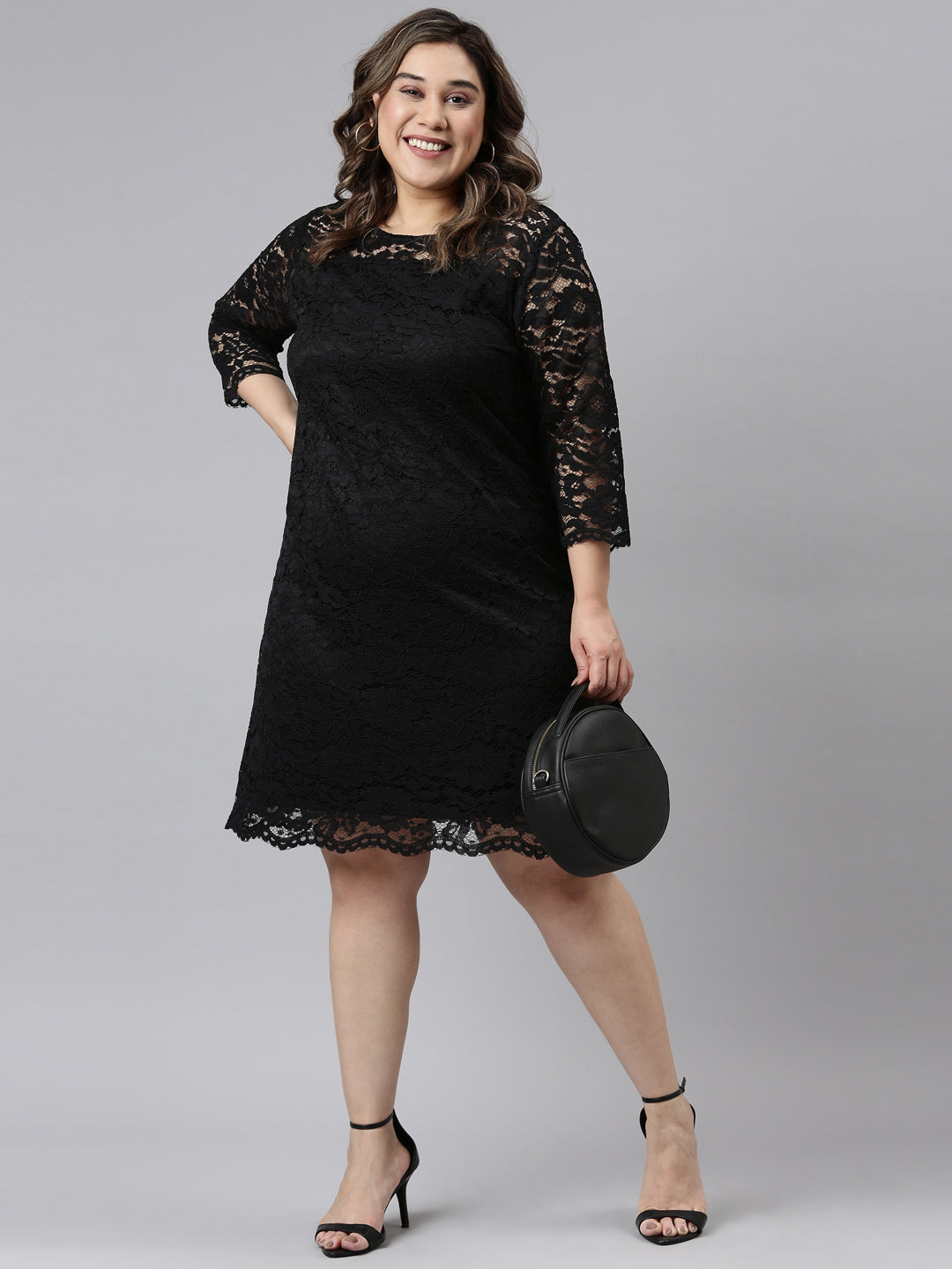 BLACK LACE DRESS