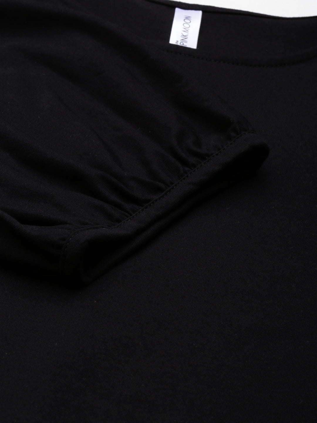 BLACK ROUND NECK T-SHIRT