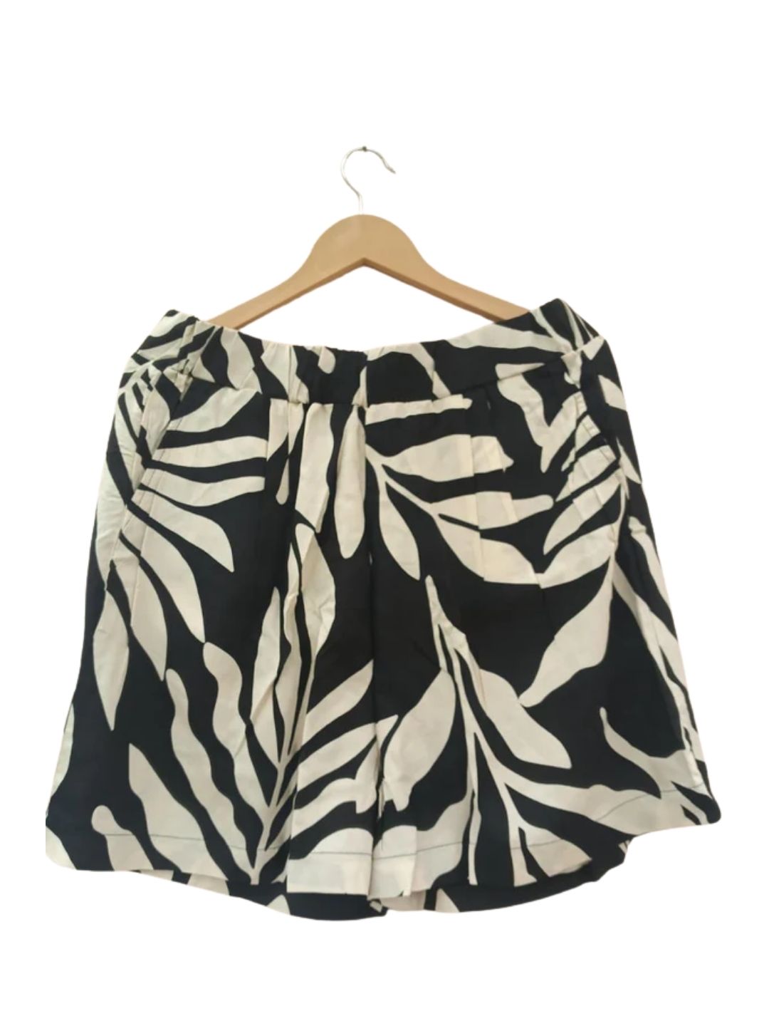 Black & White Print Relaxed Shorts