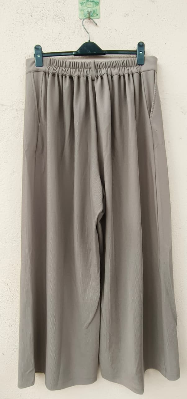 Beige Solid Wide-Leg Palazzo
