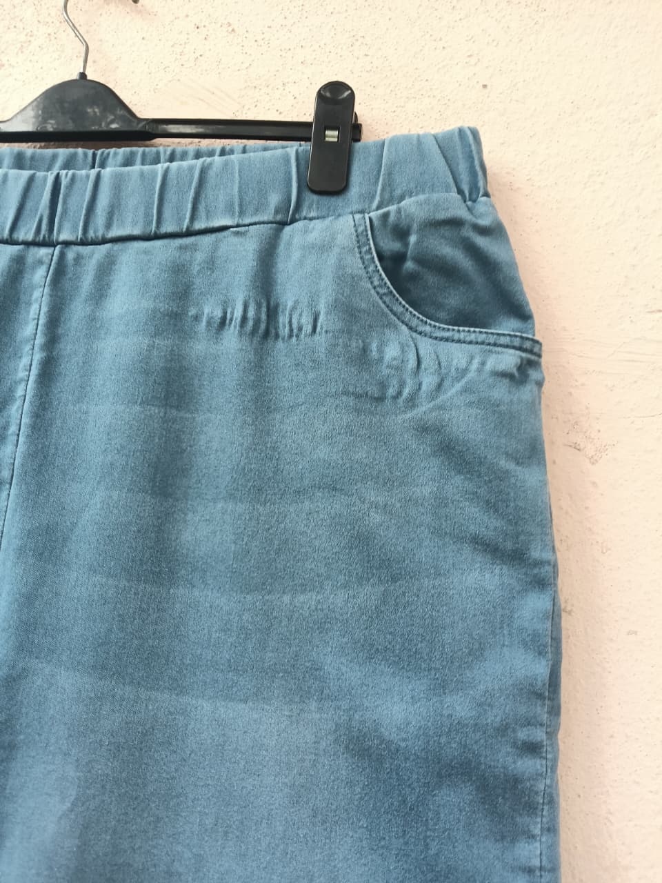 Blue Elastic Waist Ankle-Length Jeans