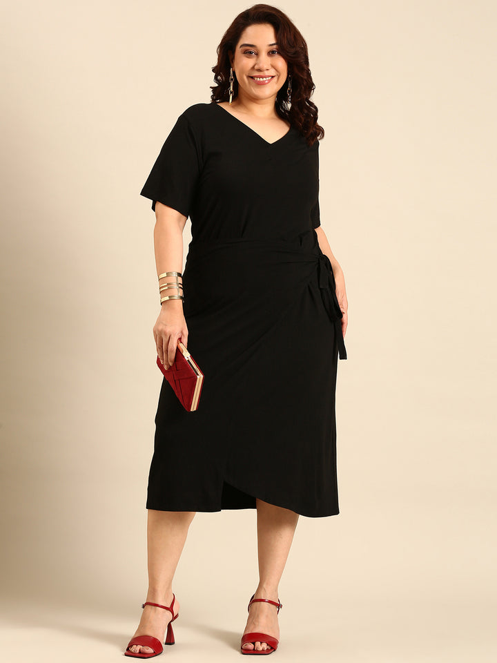 Black Knot Dress