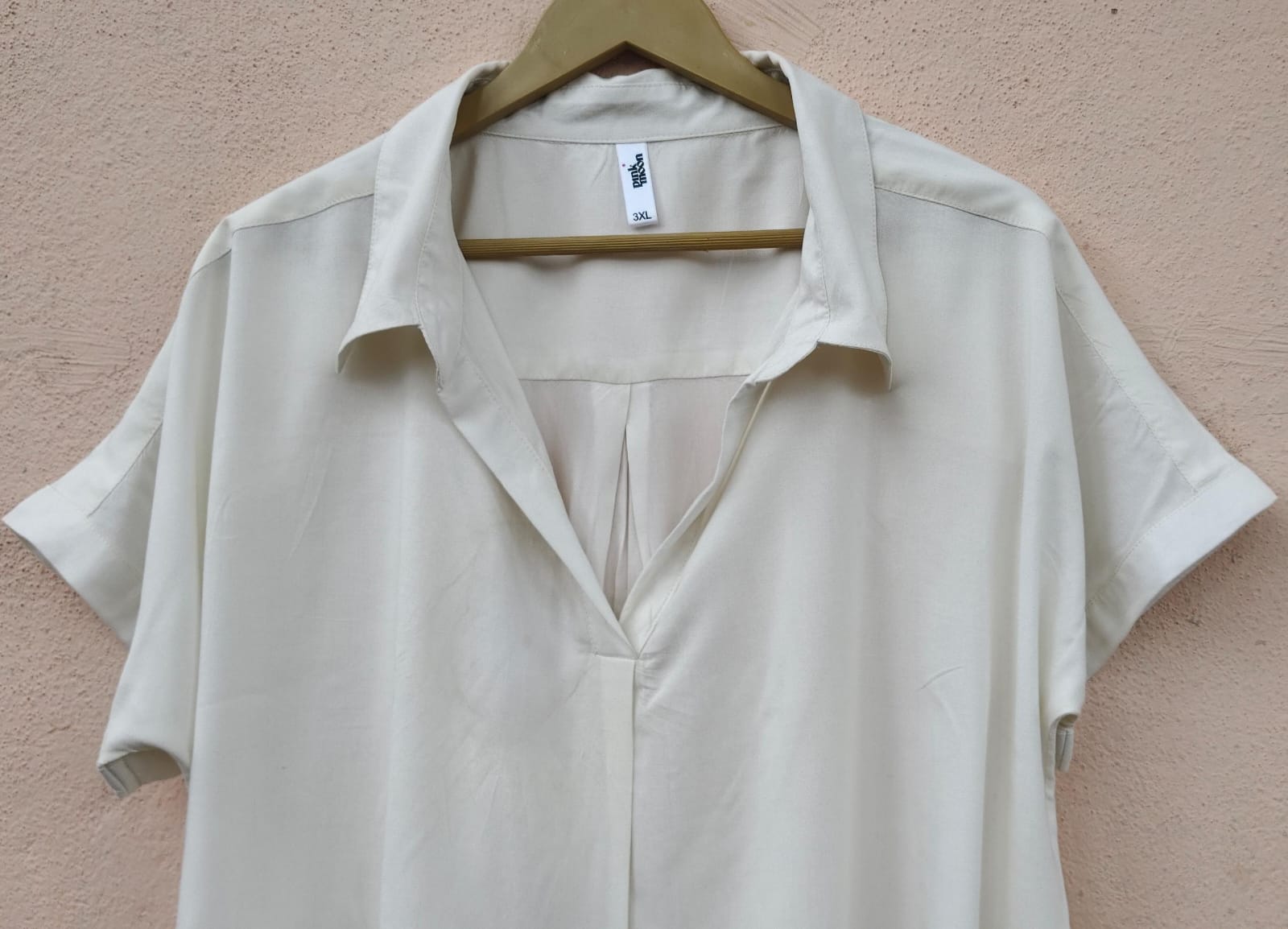 Off-White Relaxed Fit Collared Top