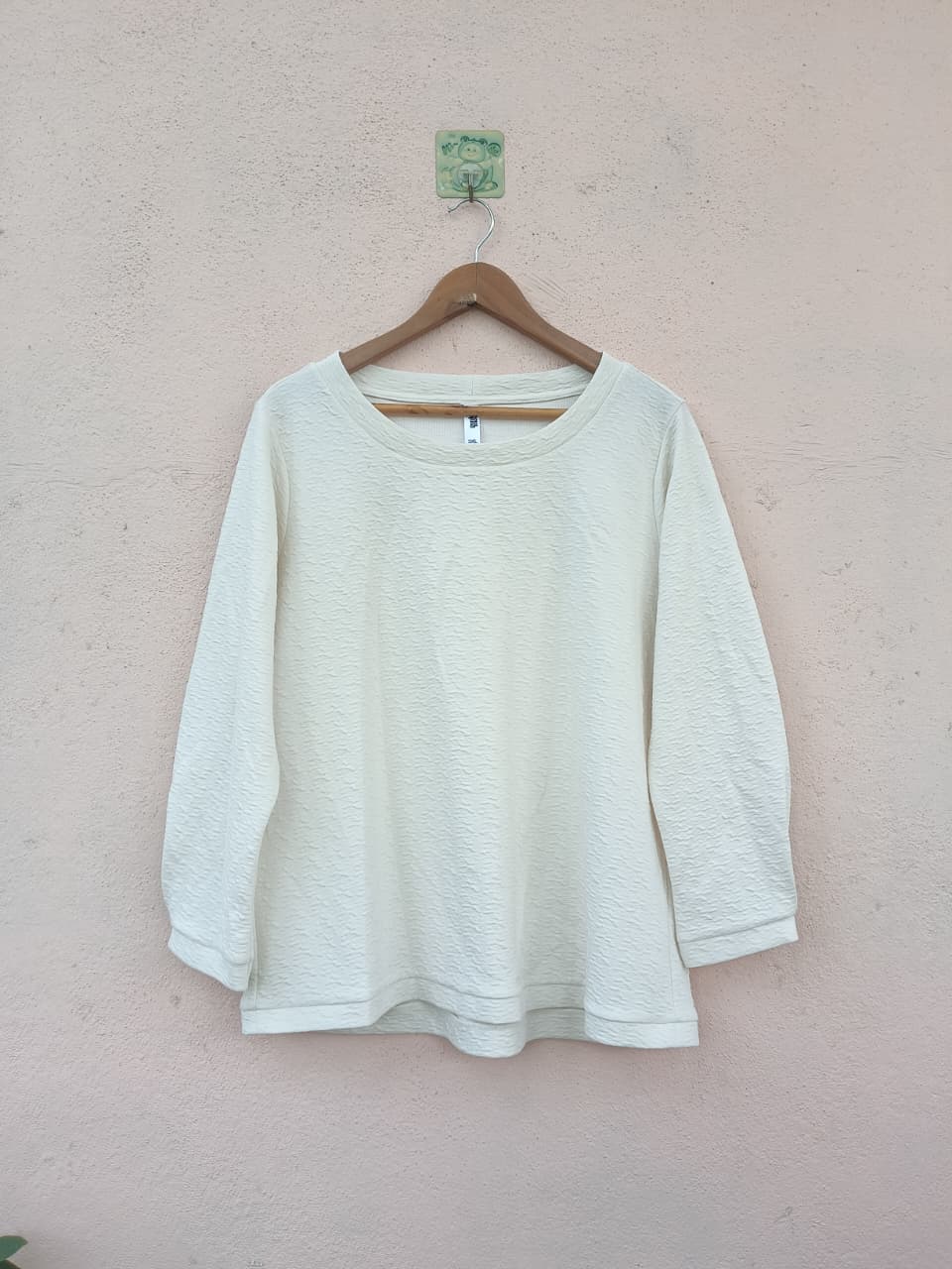 Off-White Textured Crewneck Top