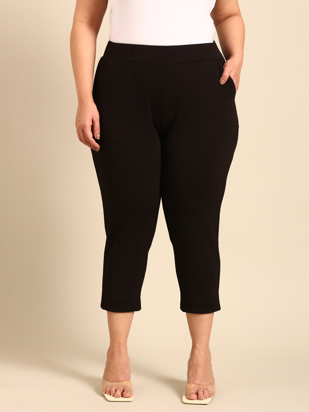 Black Embossed Stretch Pants (Short-33")
