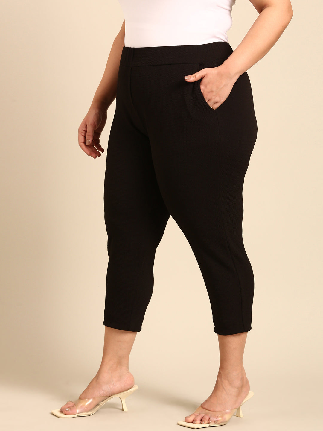 Black Embossed Stretch Pants (Short-33")