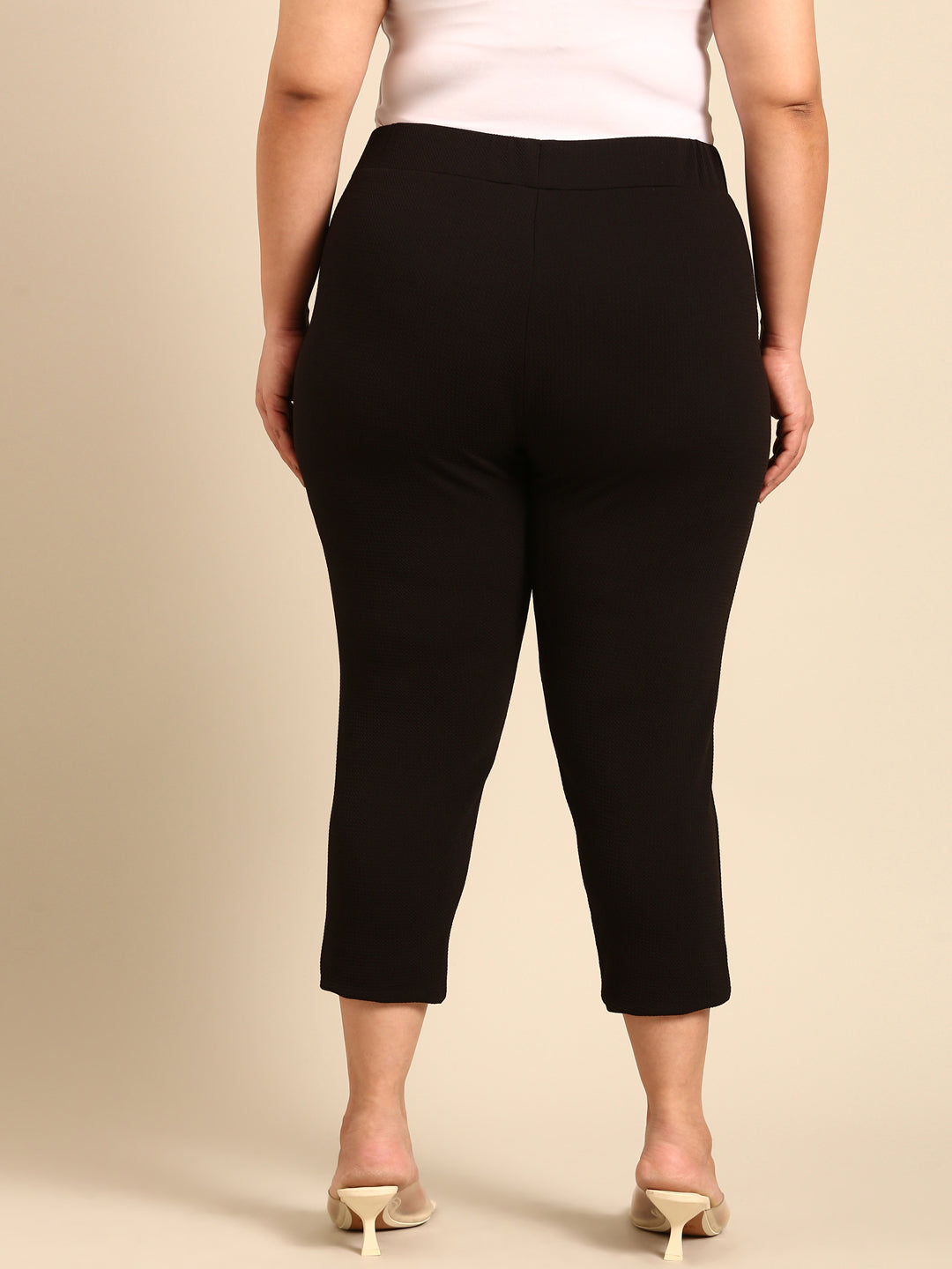 Black Embossed Stretch Pants (Short-33")