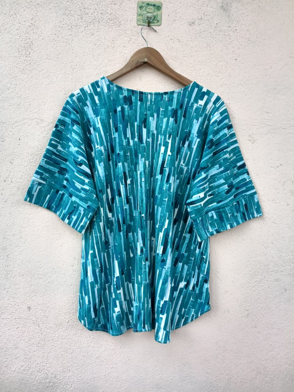 Teal Abstract Print V-Neck T-Shirt