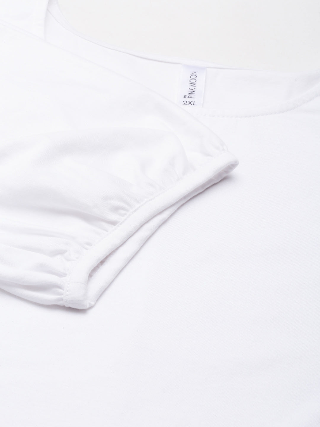 WHITE ROUND NECK T-SHIRT