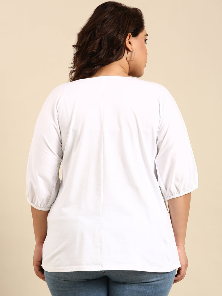 WHITE ROUND NECK T-SHIRT