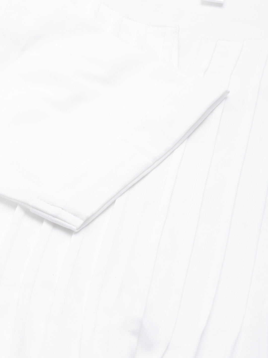 WHITE SOLID PIN TUCK TOP