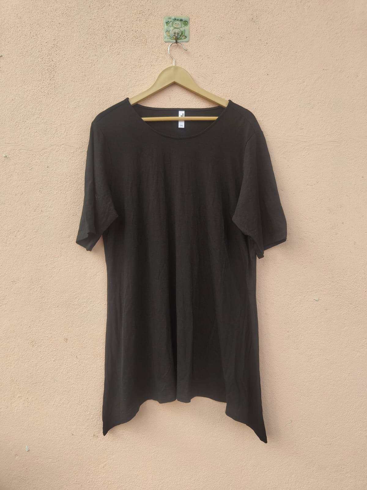 Black Round Neck T-Shirt