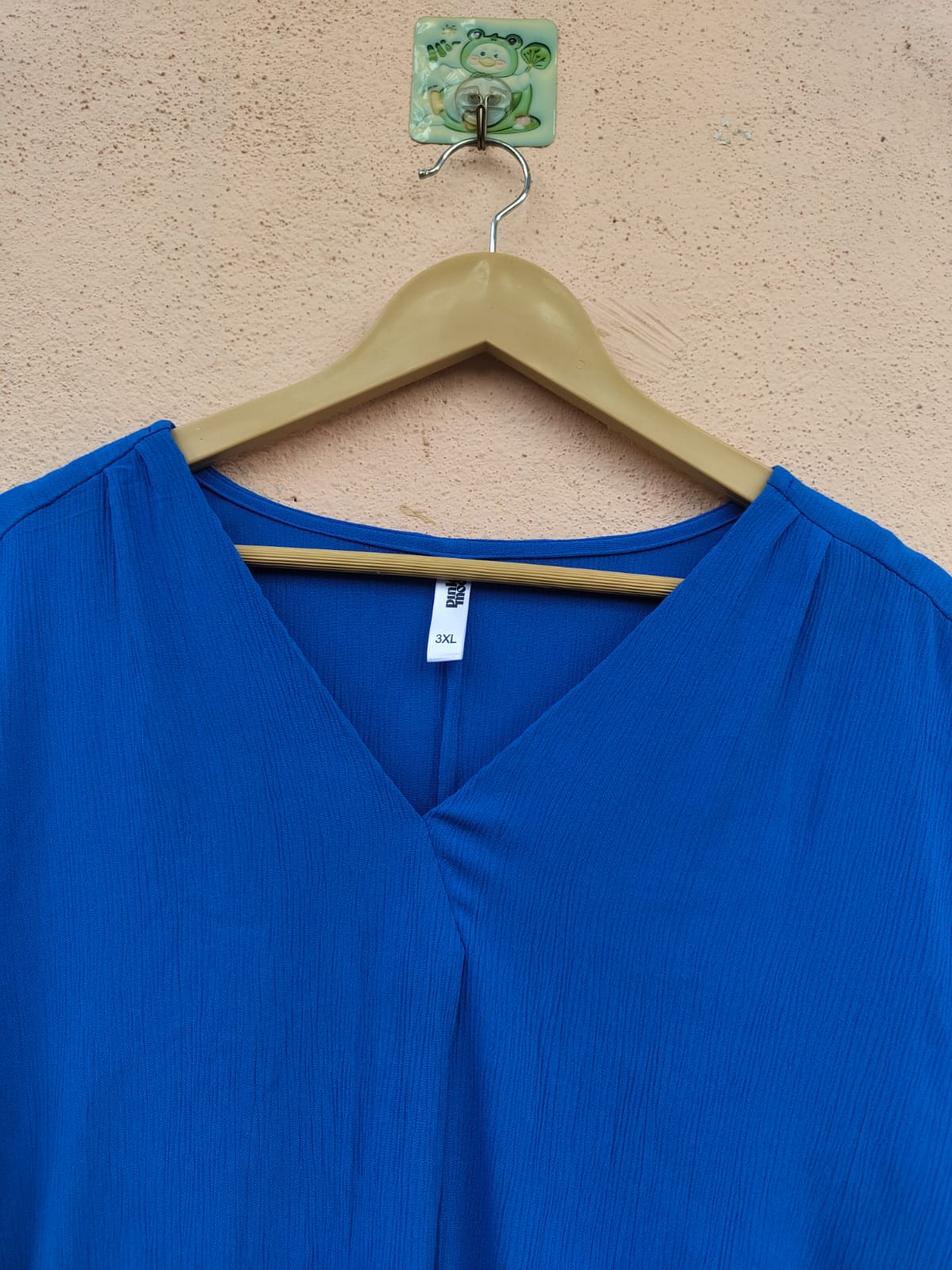 Solid Cobalt Top