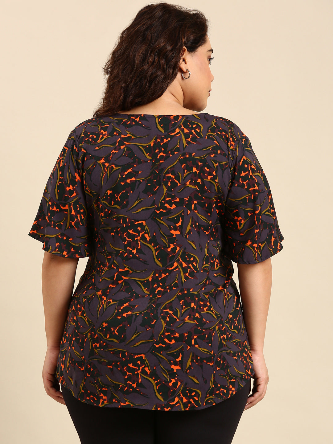 ABSTRACT PRINTED FRONT KNOT TOP