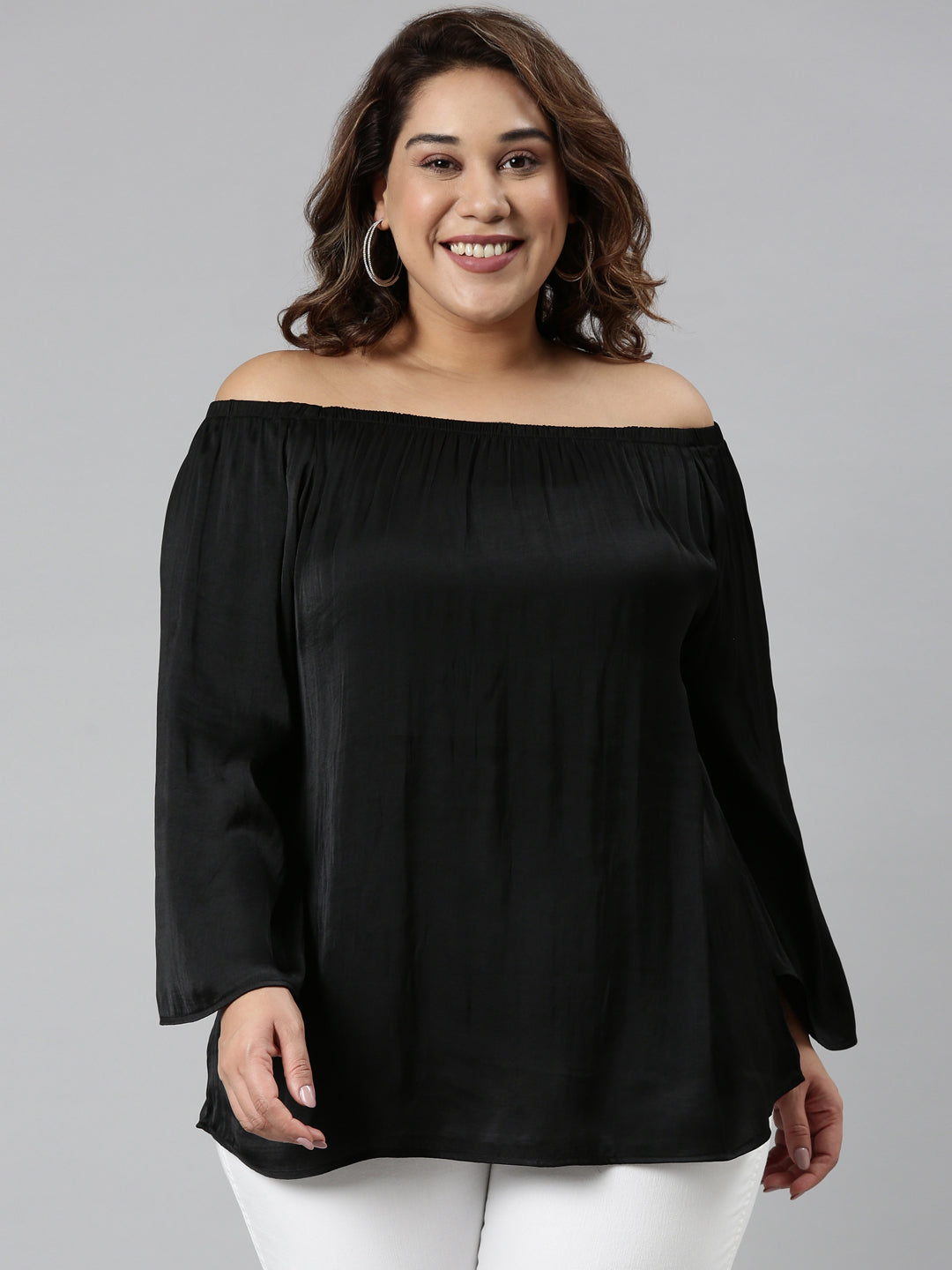 BLACK OFF SHOULDER TOP