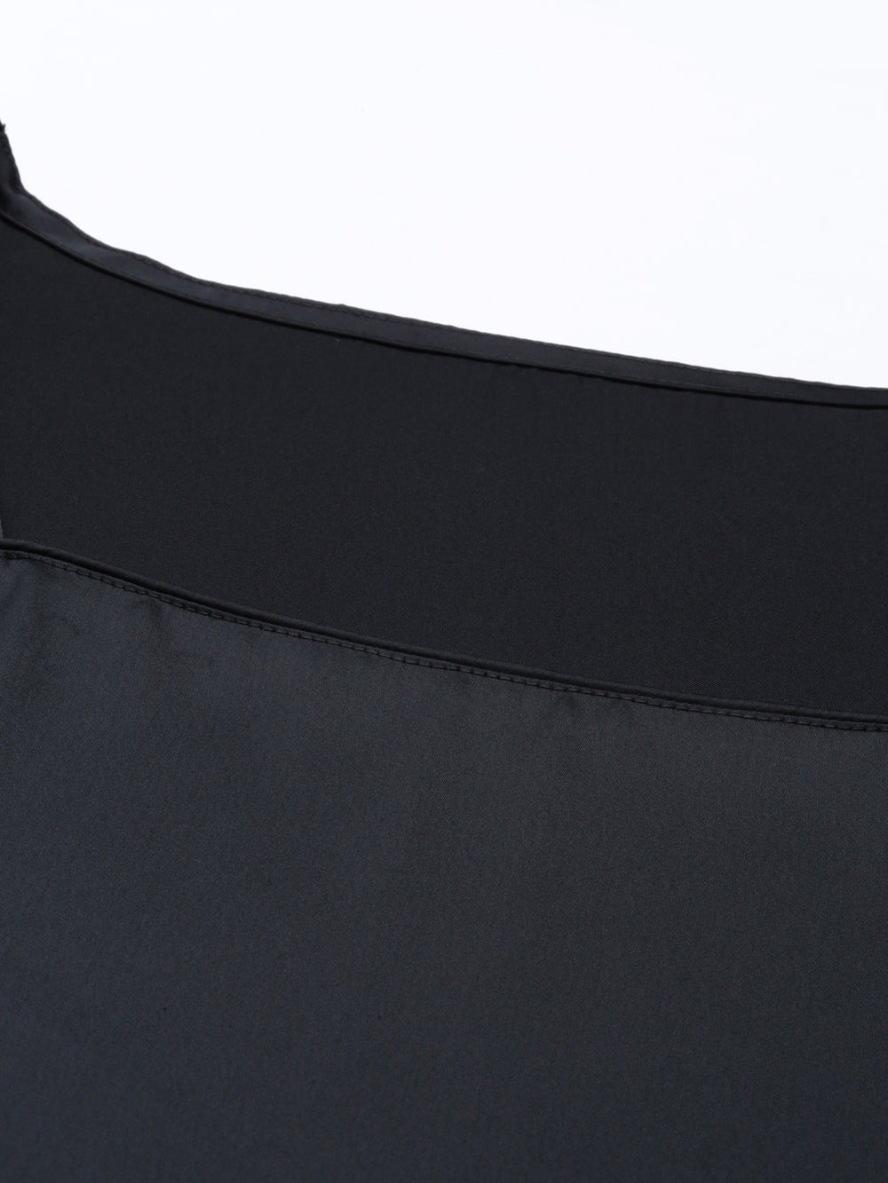 BLACK SQUARE NECK TOP