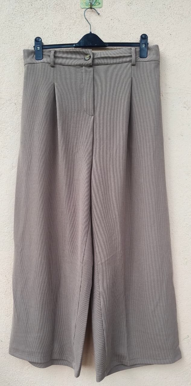 Beige Solid Wide-Leg Palazzo