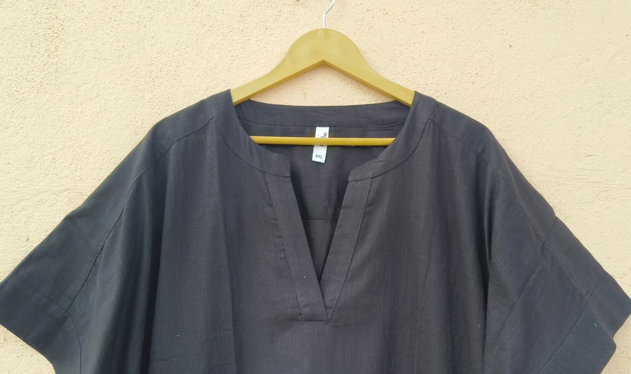 Black Solid V-Neckline Dress