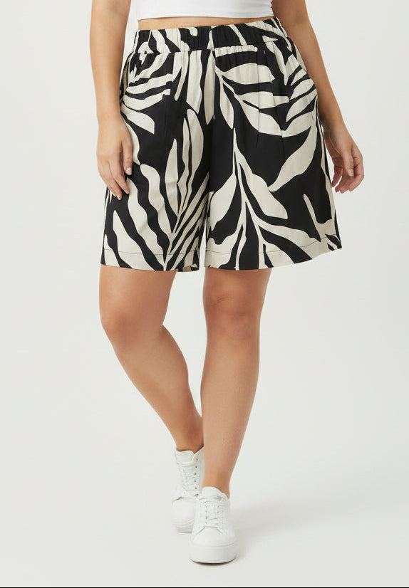 Black & White Print Relaxed Shorts