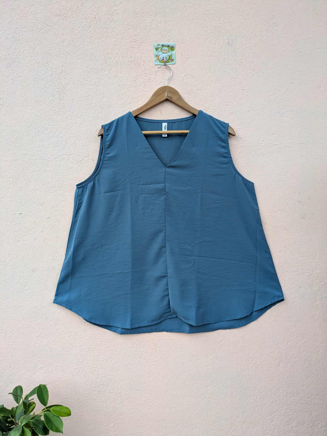 Blue Solid V-Neck Sleeveless Top