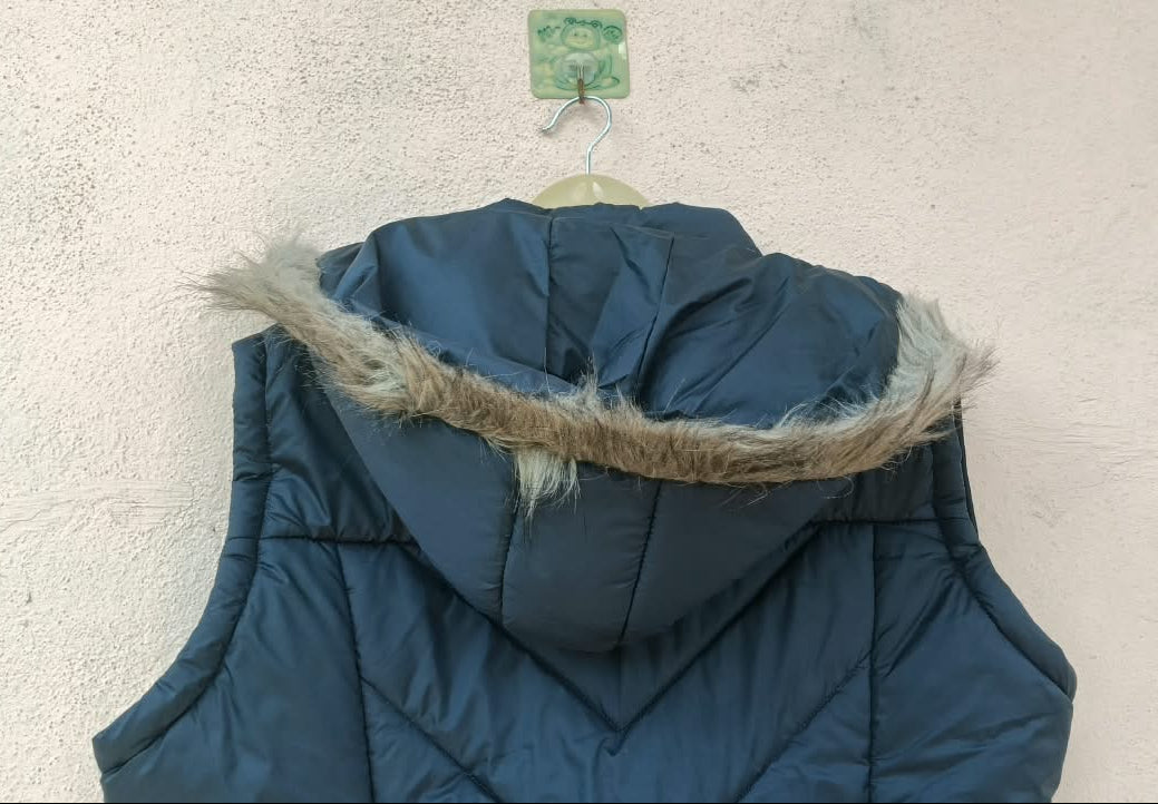 Navy Blue sleeveless quilted puffer-vest Jacket