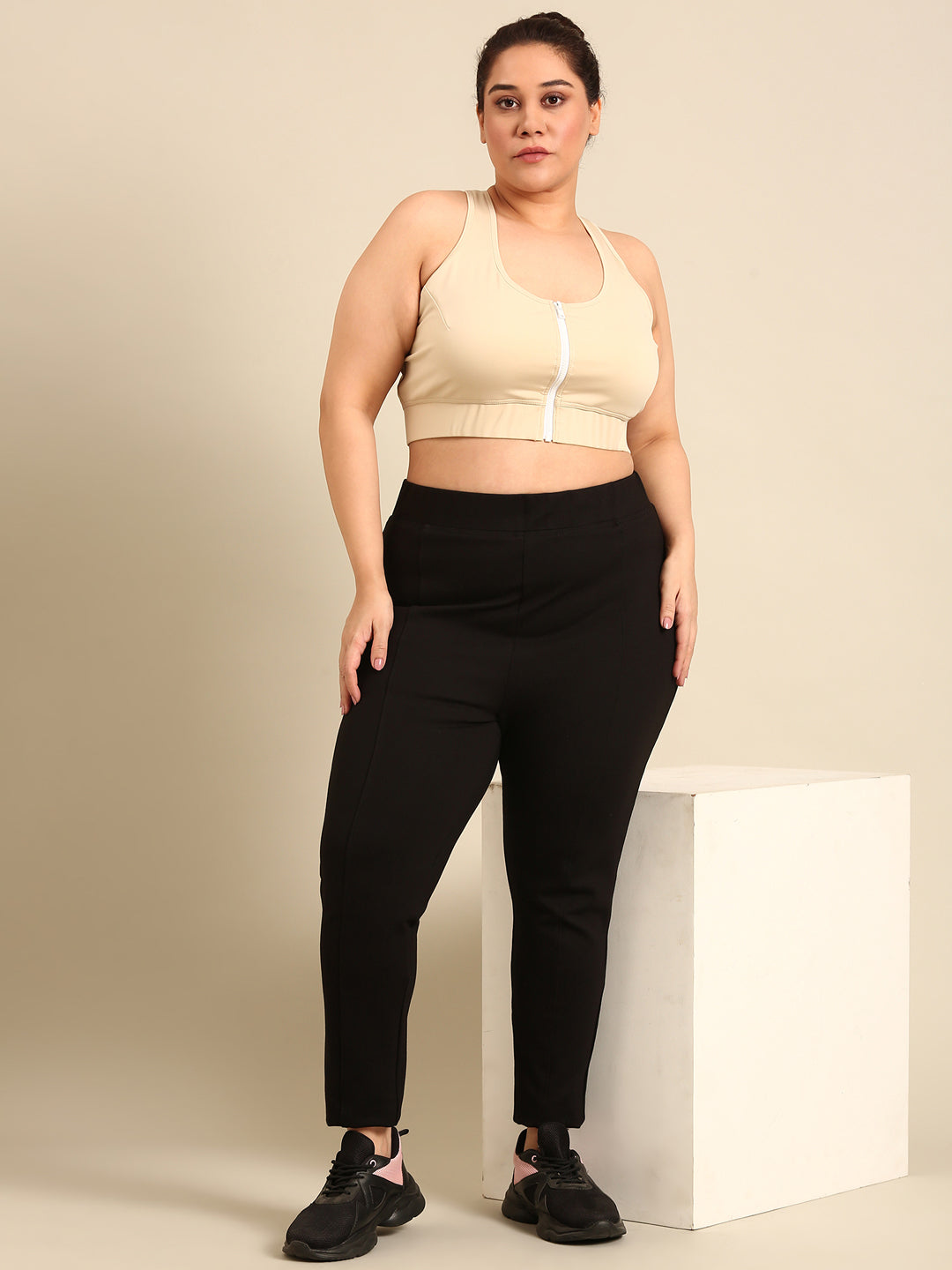 Beige Rapid-Dry Sports Bra With Front Zip