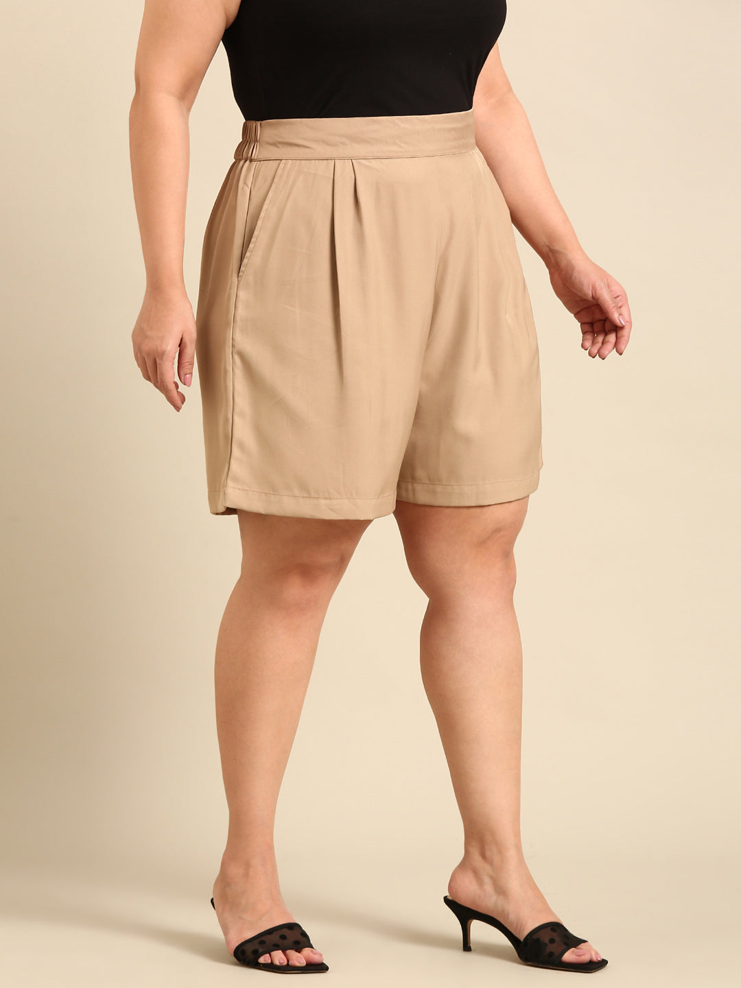 Biege Twill Solid Shorts