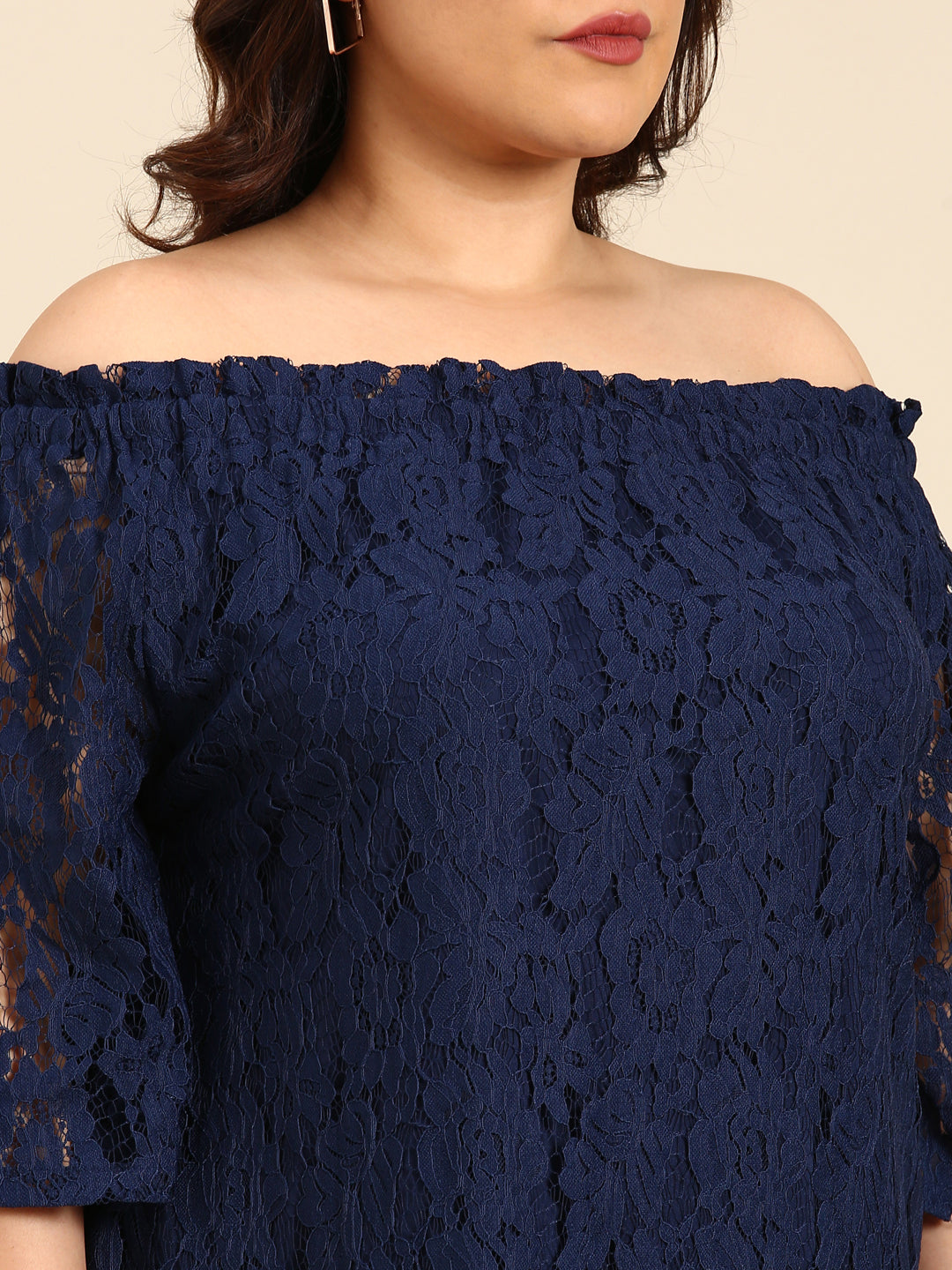 NAVY OFF SHOULDER TOP