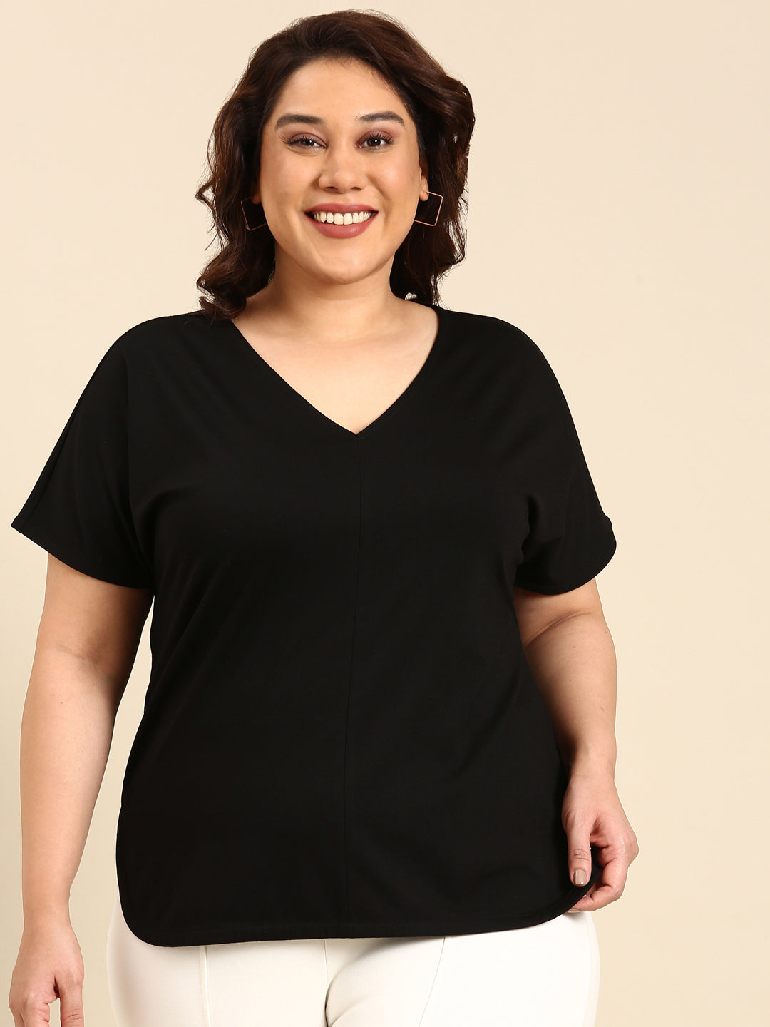 BLACK PONTE V- NECK TOP