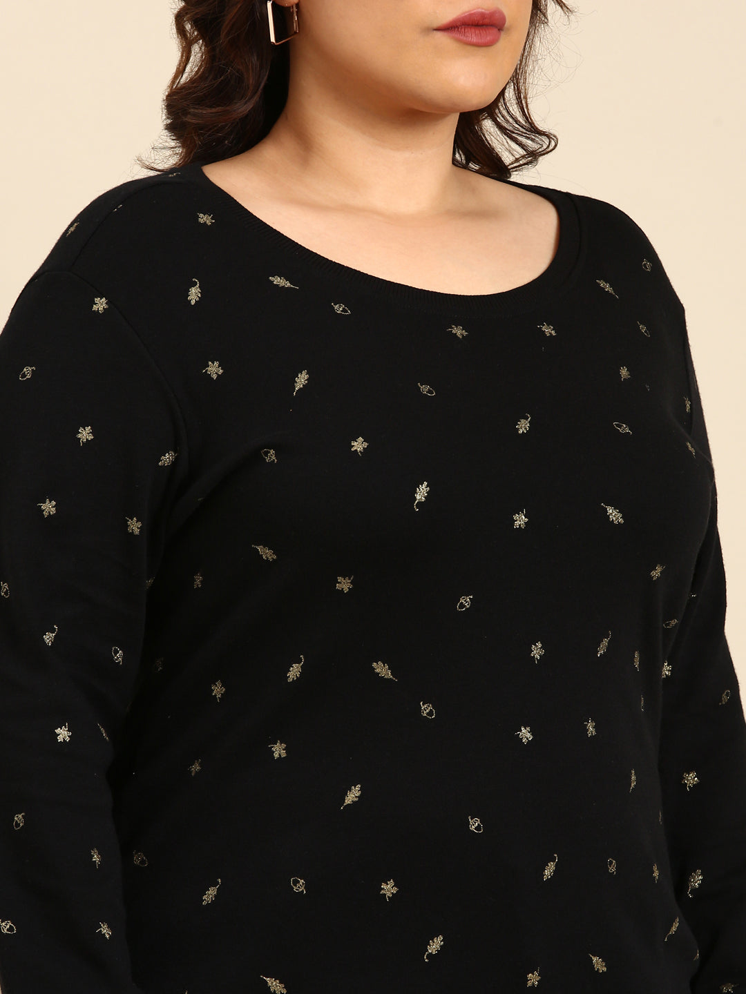 BLACK AND GOLD TINY PRINT SWEATSHIRT