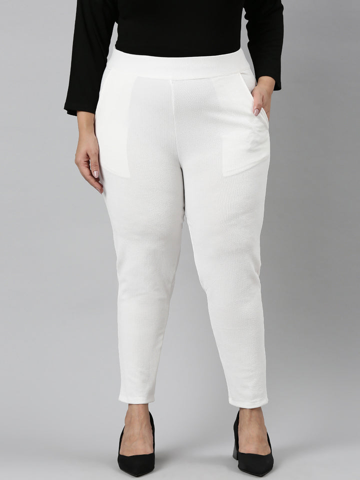 WHITE EMBOSSED STRETCH PANTS