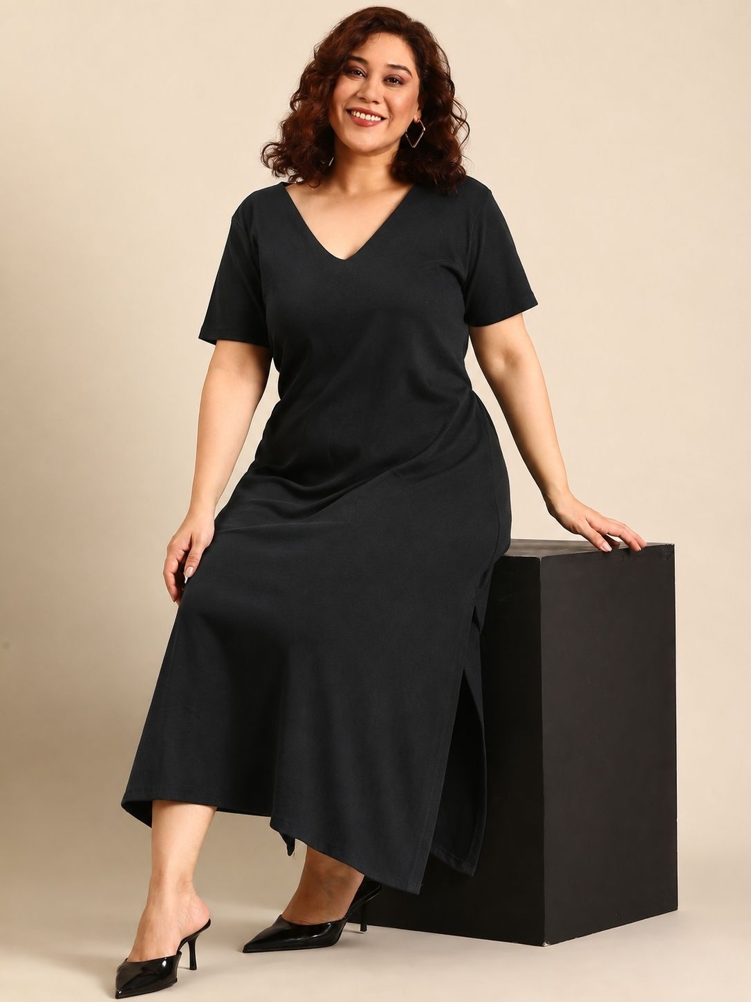 Black Cotton V-Neck Maxi Dress