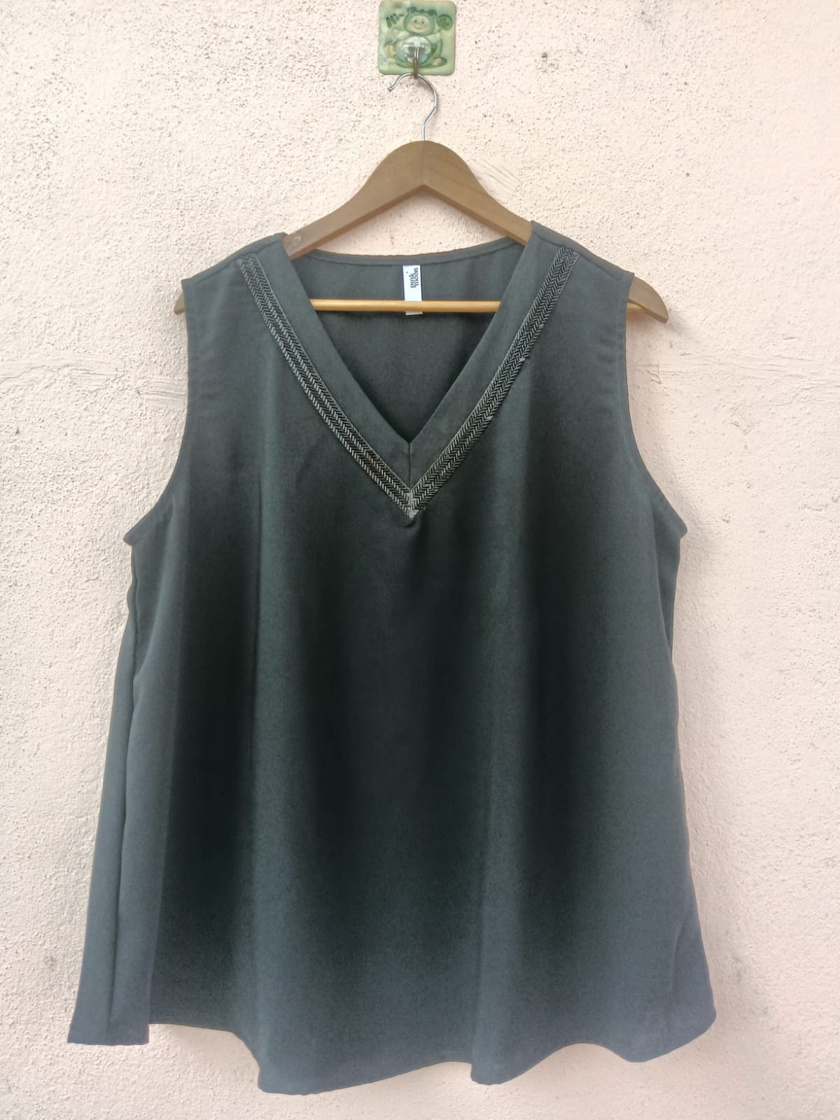Black Sleeve Less Top