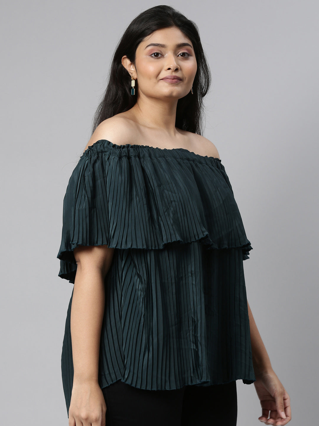 GREEN PLEATED OFF-SHOULDER TOP