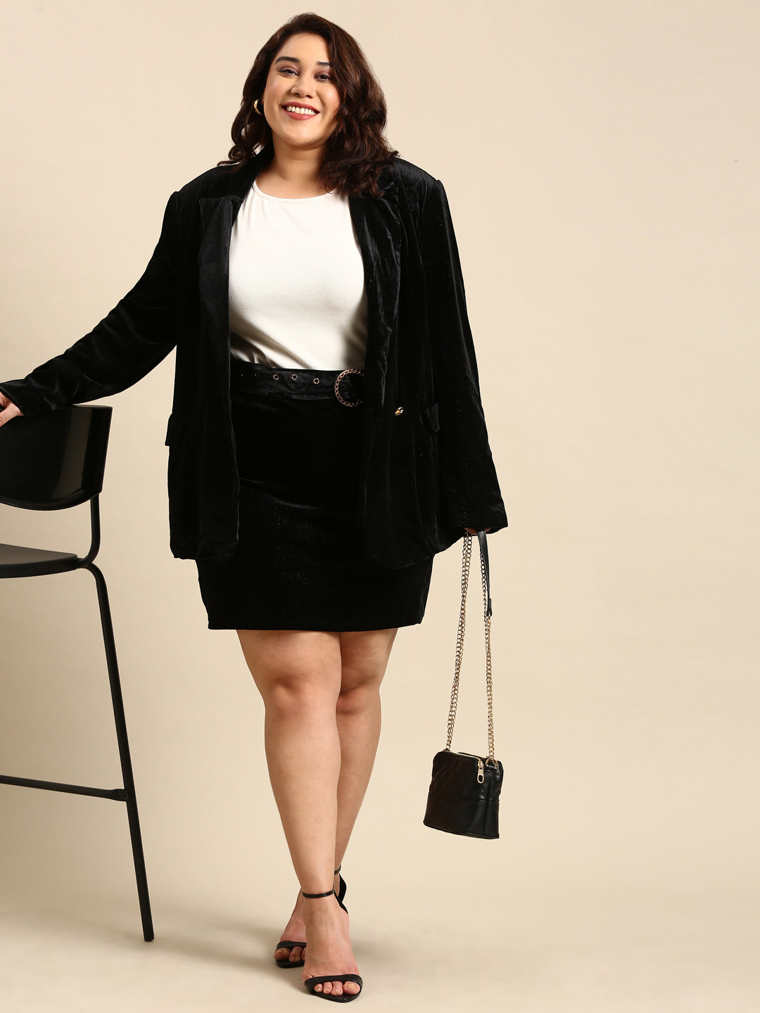 BLACK VELVET  SHORT SKIRT